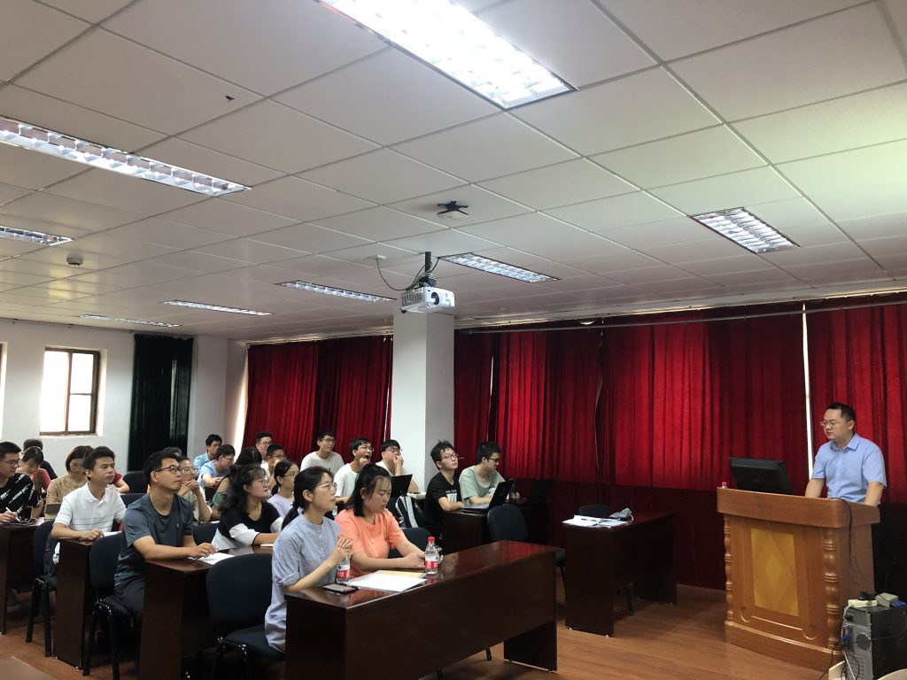 公司舉行研究生開學(xué)典禮暨安全教育大會 公司舉行研究生開學(xué)典禮暨安全教育大會